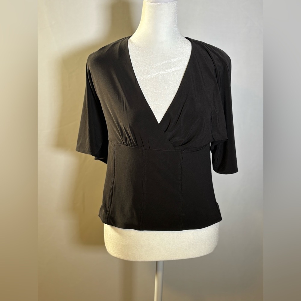 White House Black Market Elegant Black V-Neck Women's Top Size Small NWT